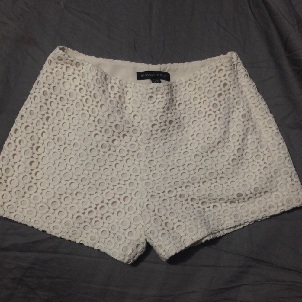 Banana republic eyelet lace shorts
